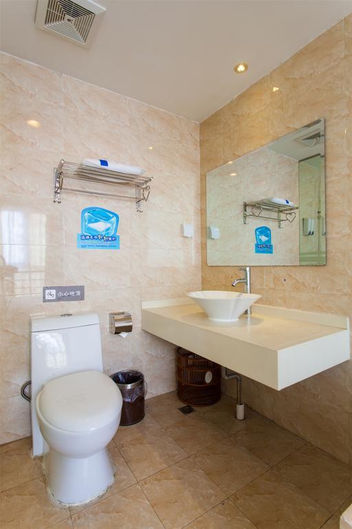 7Days Inn Guilin Railway Station Room photo